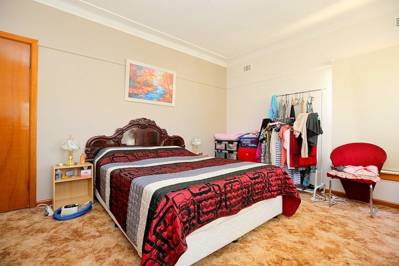 Photo - 30 Yeo Street, Yagoona NSW 2199 - Image 5