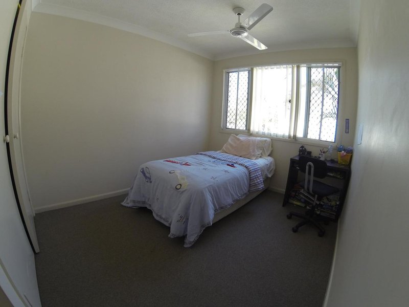 Photo - 300 Cottesloe Drive, Mermaid Waters QLD 4218 - Image 9