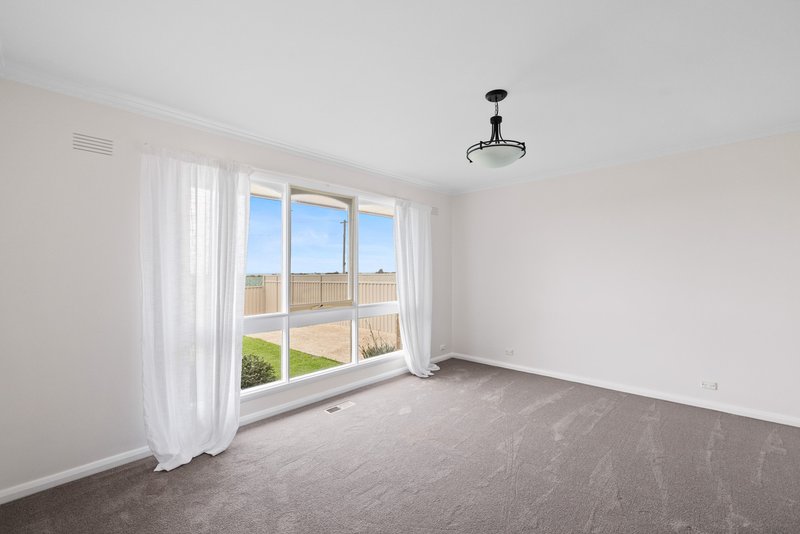 Photo - 300 Cunninghams Road, Werribee South VIC 3030 - Image 10