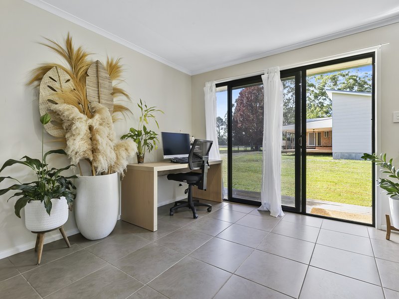 Photo - 300 Peel Road, Beachmere QLD 4510 - Image 22