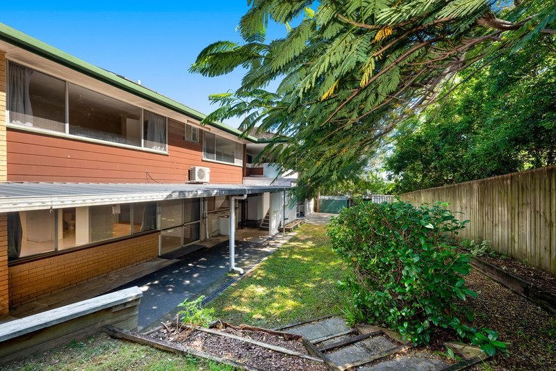 Photo - 300 Richmond Road, Cannon Hill QLD 4170 - Image 17
