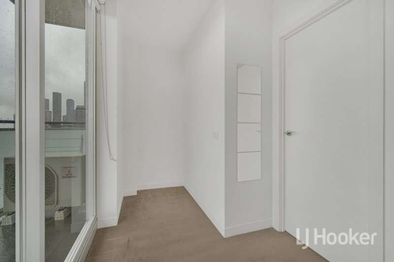 Photo - 3005/288 Spencer Street, Melbourne VIC 3000 - Image 6