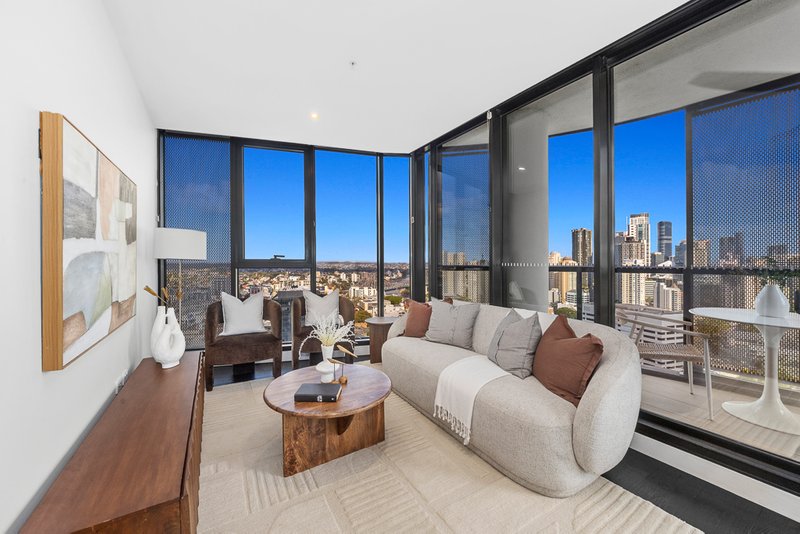 Photo - 3007/179 Alfred Street, Fortitude Valley QLD 4006 - Image 2