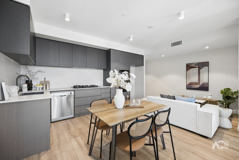 Photo - 3008/6 Penaluna Place, Adelaide SA 5000 - Image 1