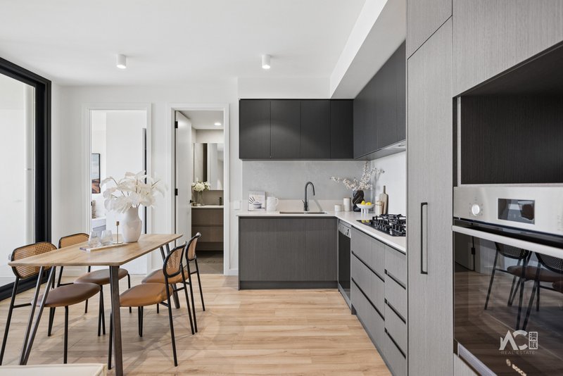 Photo - 3008/6 Penaluna Place, Adelaide SA 5000 - Image 3