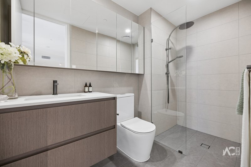 Photo - 3008/6 Penaluna Place, Adelaide SA 5000 - Image 13