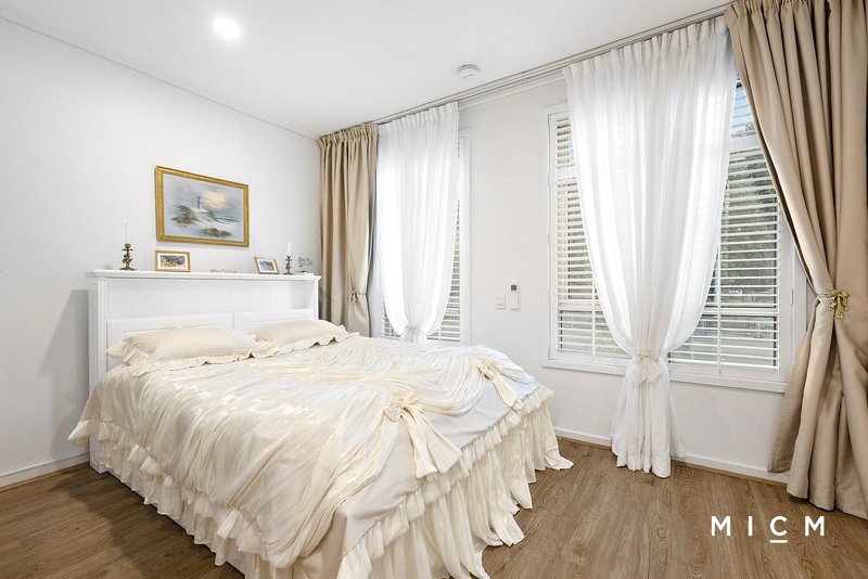 Photo - 3009/590 Lygon Street, Carlton VIC 3053 - Image 2