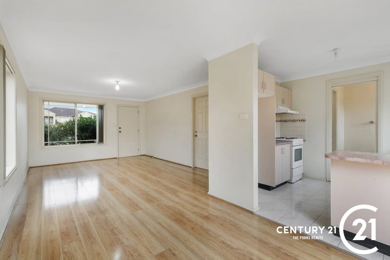 Photo - 300b Polding Street, Smithfield NSW 2164 - Image 4