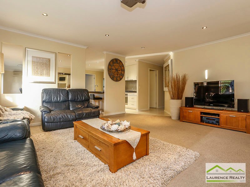 Photo - 301 Anchorage Drive North, Mindarie WA 6030 - Image 4