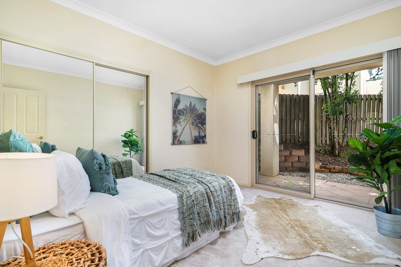 Photo - 301 Ashmore Road, Benowa QLD 4217 - Image 12