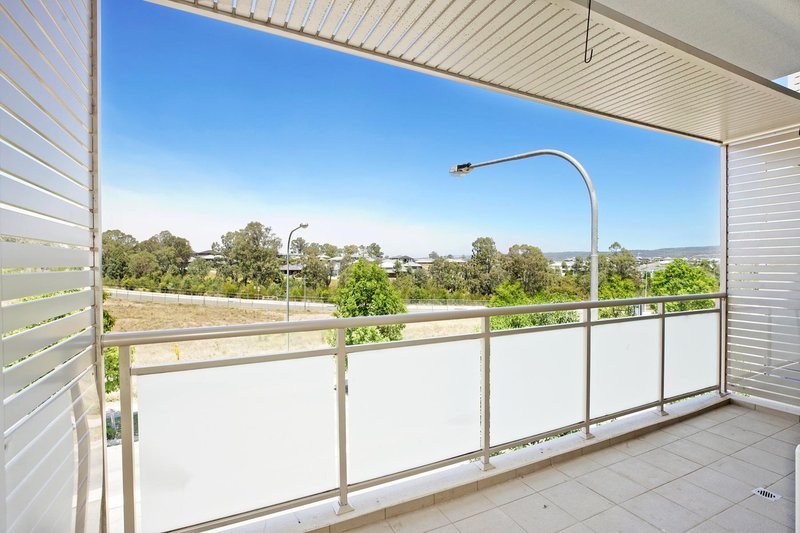 30/1 Glenmore Ridge Drive, Glenmore Park NSW 2745