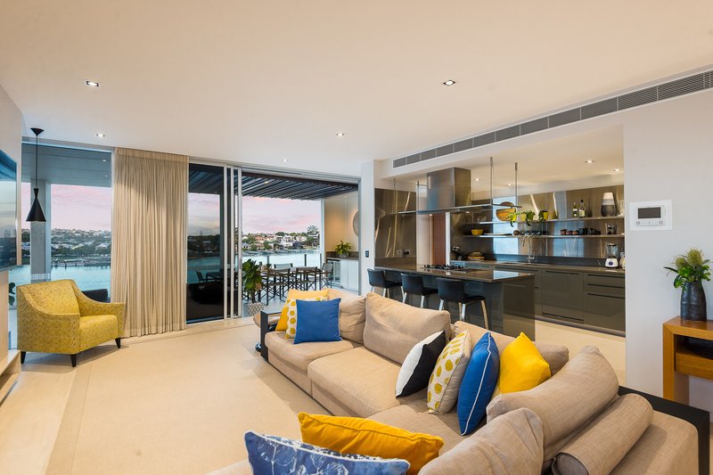 Photo - 30/1 Macquarie Street, Teneriffe QLD 4005 - Image 2