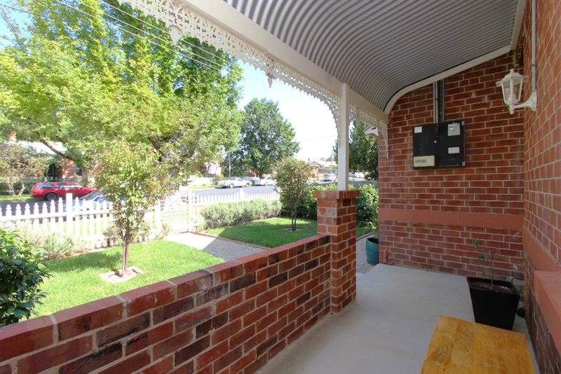 Photo - 301 Russell Street, Bathurst NSW 2795 - Image 16