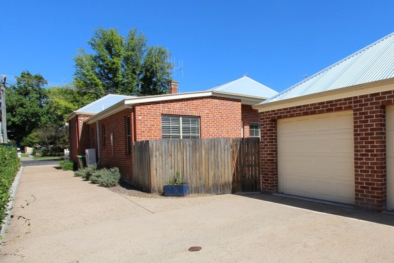 Photo - 301 Russell Street, Bathurst NSW 2795 - Image 20