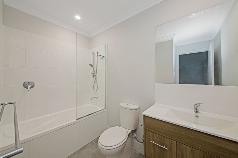 Photo - 30/11-15 Joyce Street, Burpengary QLD 4505 - Image 4