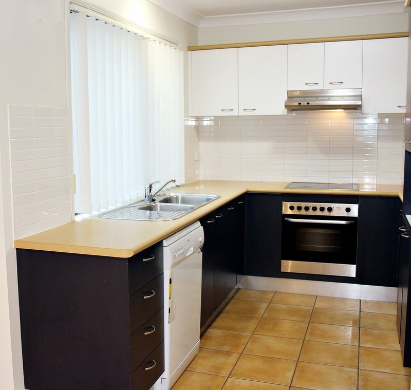 Photo - 30/11 Federation Street, Wynnum West QLD 4178 - Image 4