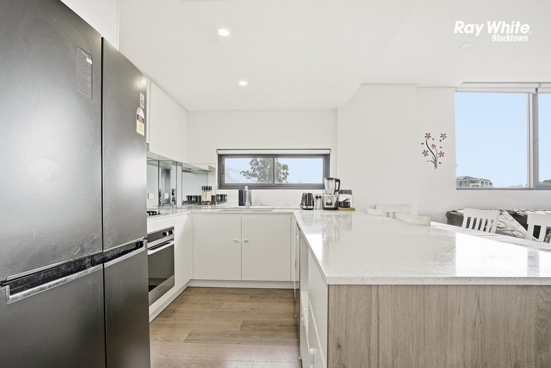 Photo - 301/10 Carinya Street, Blacktown NSW 2148 - Image 5