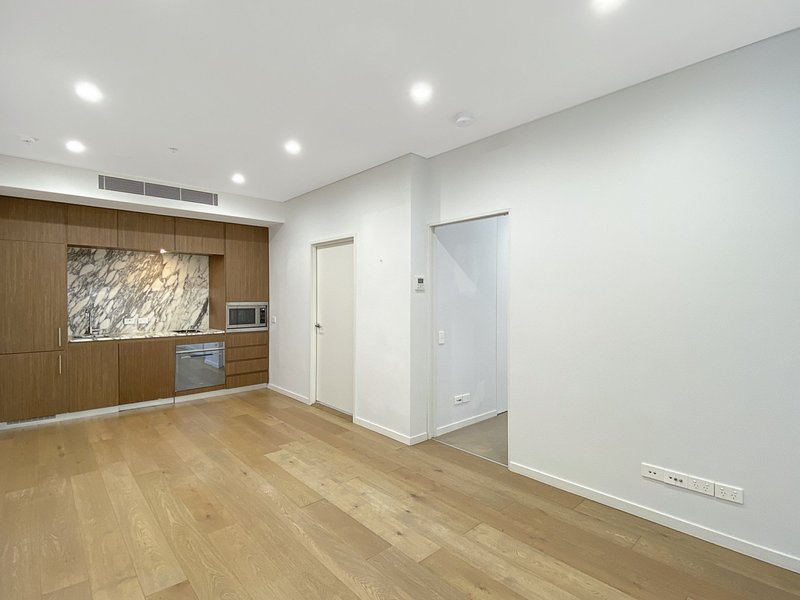 Photo - 301/11 Alberta Street, Sydney NSW 2000 - Image 2