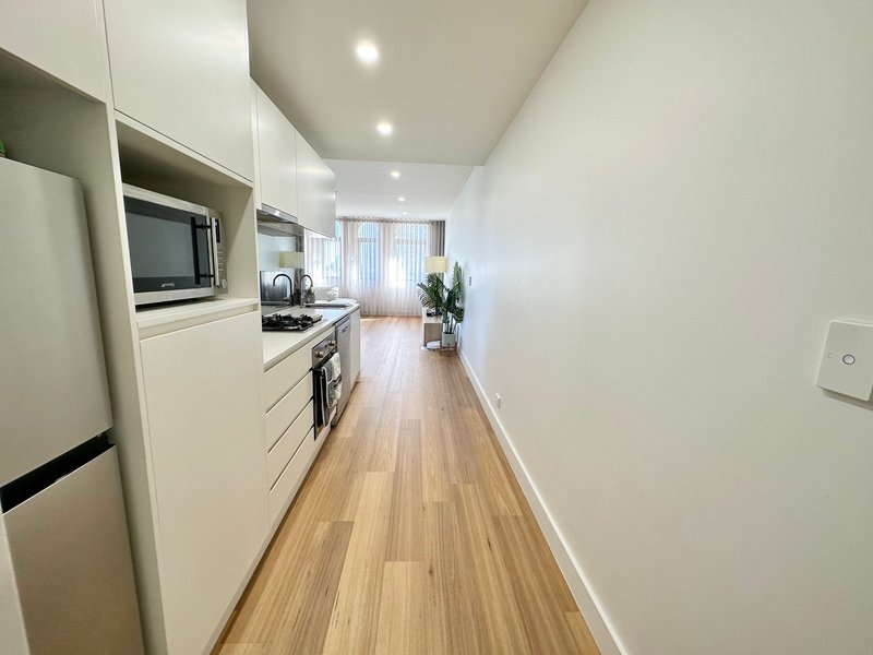 Photo - 301/123 King Street, Newcastle NSW 2300 - Image 4