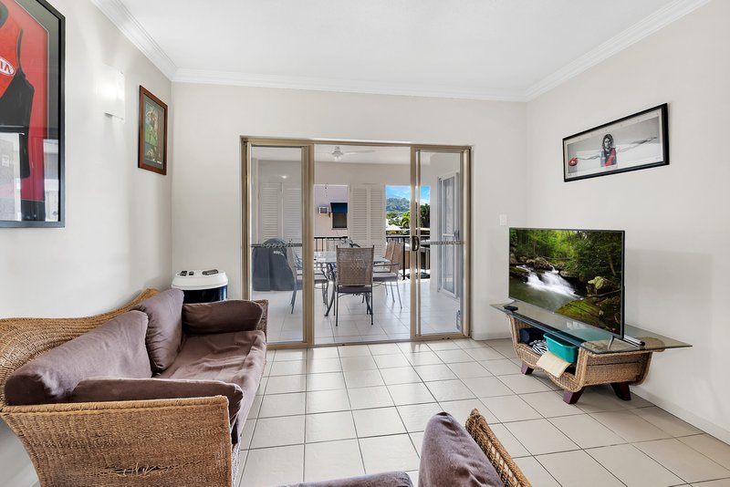 Photo - 301/2-8 Centenary Close, Manoora QLD 4870 - Image 4