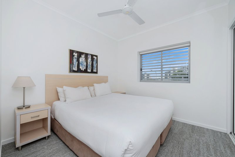 Photo - 301/2 Dibbs Street, South Townsville QLD 4810 - Image 8