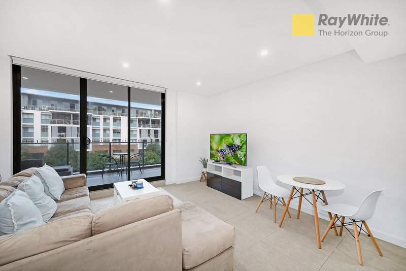 Photo - 301/2 Saxby Close, Botany NSW 2019 - Image 1