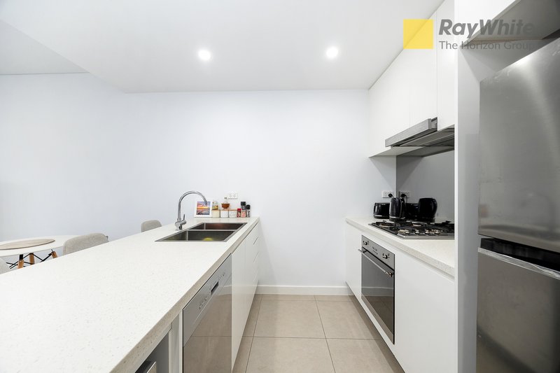 Photo - 301/2 Saxby Close, Botany NSW 2019 - Image 8
