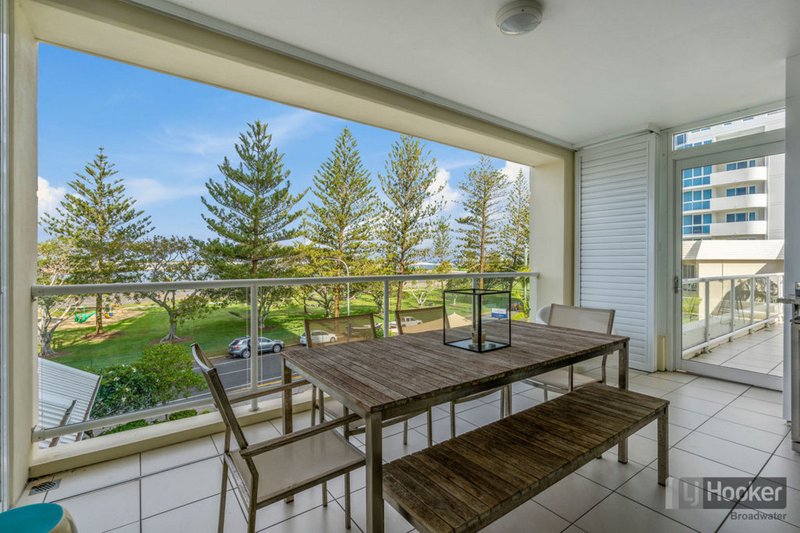 Photo - 301/212-214 Marine Parade, Labrador QLD 4215 - Image 2