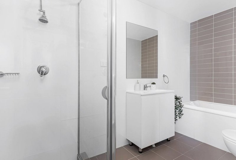 Photo - 301/235 Carlingford Road, Carlingford NSW 2118 - Image 5