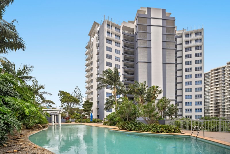 Photo - 301/3 Mclean Street, Coolangatta QLD 4225 - Image 18