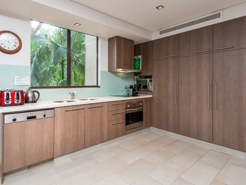 Photo - 301/302 5 Triton Street, Palm Cove QLD 4879 - Image 7