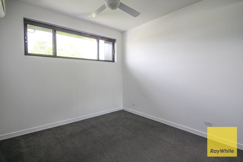 Photo - 301/40 Donaldson Street, Greenslopes QLD 4120 - Image 13