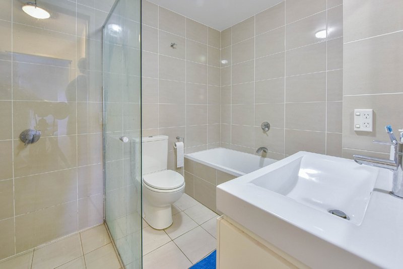 Photo - 30/15-17 Warby Street, Campbelltown NSW 2560 - Image 7