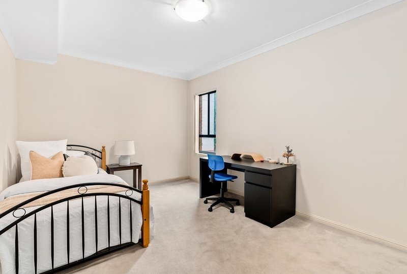 Photo - 30/15-19 Hume Avenue, Castle Hill NSW 2154 - Image 3