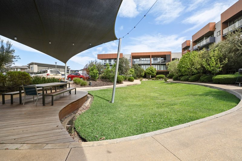 Photo - 301/50 Catamaran Drive, Werribee South VIC 3030 - Image 20