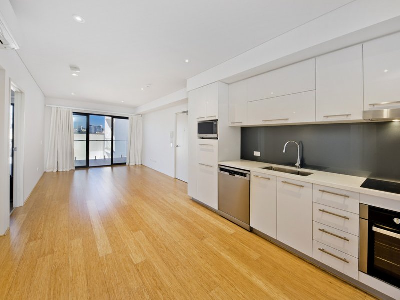 Photo - 30/152 Fitzgerald Street, Perth WA 6000 - Image 2