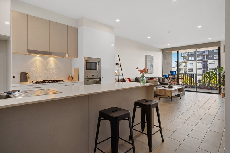 Photo - 301/56 Tryon Street, Upper Mount Gravatt QLD 4122 - Image 2