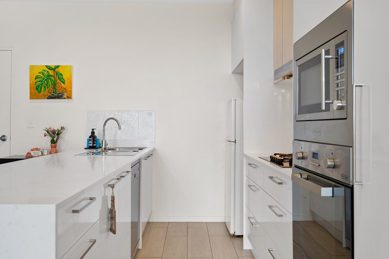 Photo - 301/56 Tryon Street, Upper Mount Gravatt QLD 4122 - Image 6