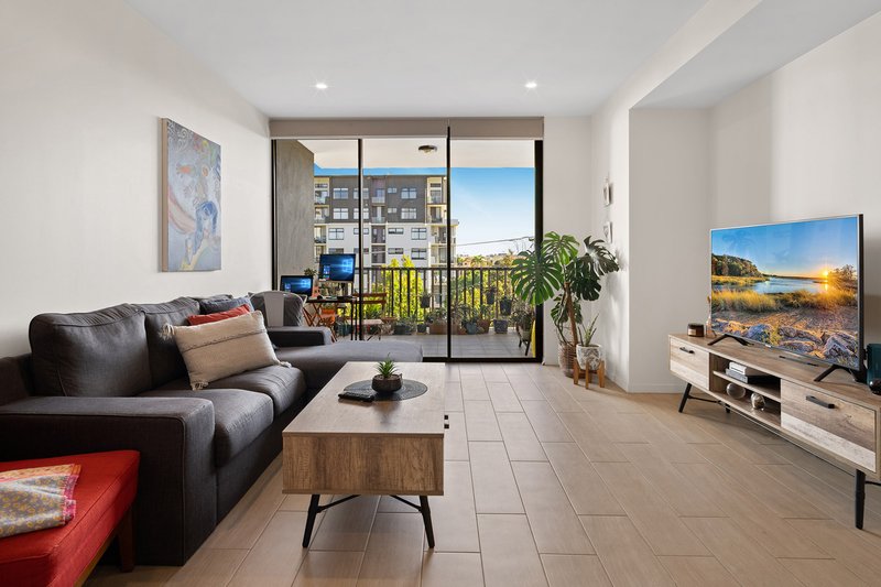 Photo - 301/56 Tryon Street, Upper Mount Gravatt QLD 4122 - Image 7