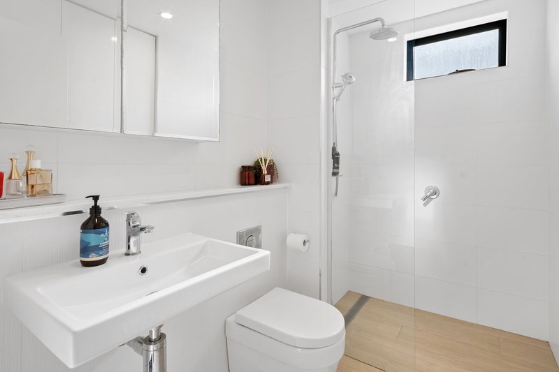 Photo - 301/56 Tryon Street, Upper Mount Gravatt QLD 4122 - Image 12