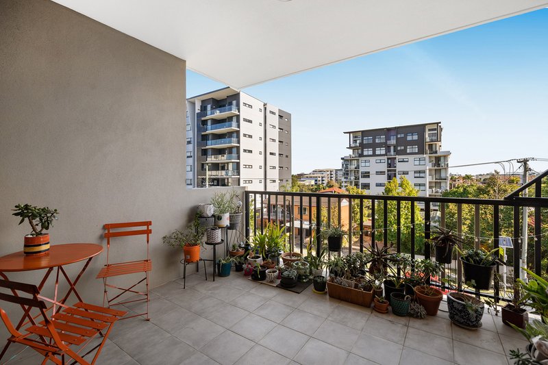 Photo - 301/56 Tryon Street, Upper Mount Gravatt QLD 4122 - Image 14