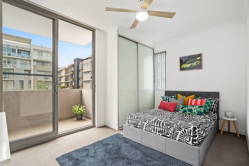 Photo - 301/9-11 Wollongong Road, Arncliffe NSW 2205 - Image 5