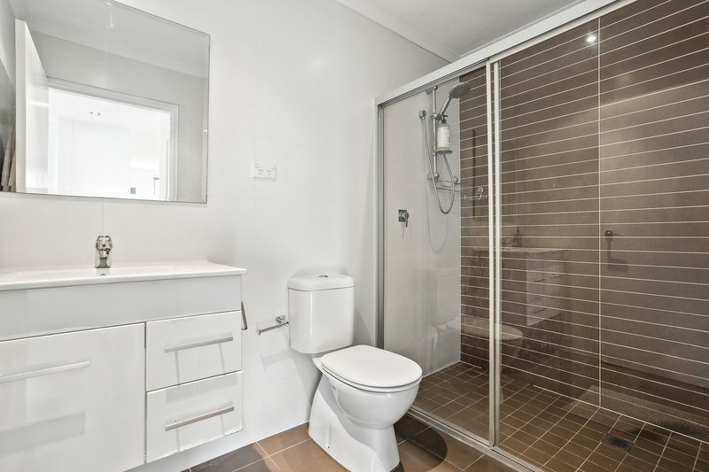 Photo - 301/9-11 Wollongong Road, Arncliffe NSW 2205 - Image 6