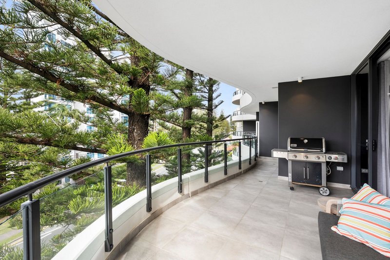 Photo - 301/95 Old Burleigh Road, Broadbeach QLD 4218 - Image 8