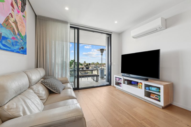 Photo - 301a/51 Johnson Street, Reservoir VIC 3073 - Image 2