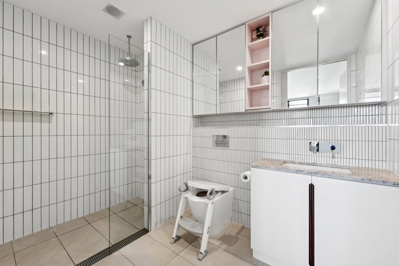 Photo - 301a/51 Johnson Street, Reservoir VIC 3073 - Image 7