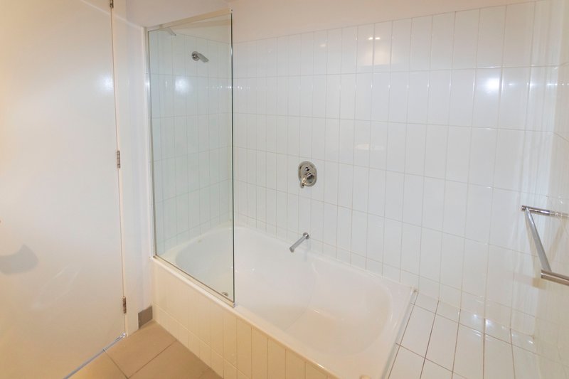 Photo - 301A/57 Bay Street, Port Melbourne VIC 3207 - Image 8