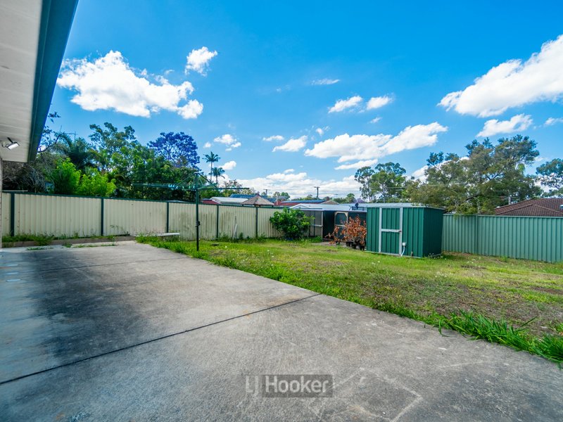 Photo - 302 Middle Road, Boronia Heights QLD 4124 - Image 12