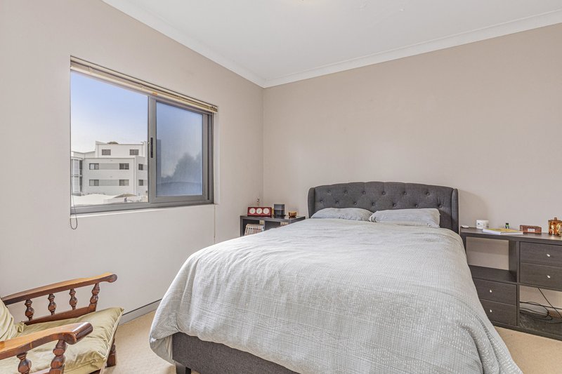 Photo - 30/2 Walsh Loop, Joondalup WA 6027 - Image 8