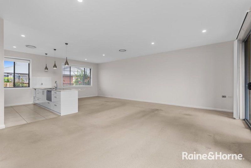 Photo - 30/20 Olney Road, Adamstown NSW 2289 - Image 7